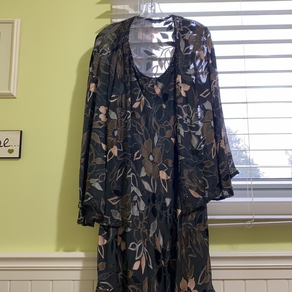 Mother of the Groom dress - Picture 4 of 4